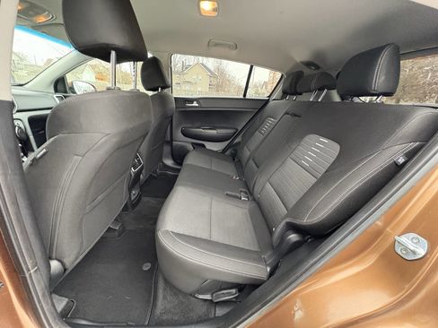 Used 2018 Kia Sportage LX w/ LX Technology Package image 26
