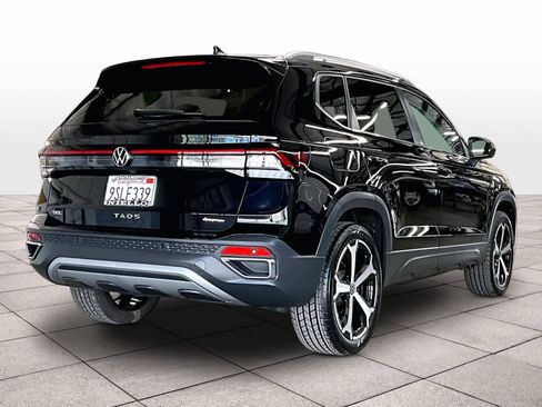 Used 2025 Volkswagen Taos SEL image 16