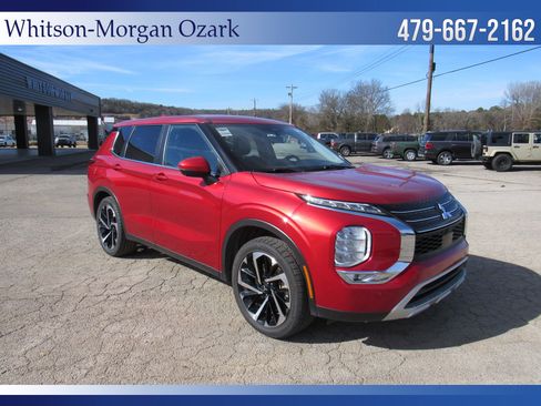 Used 2024 Mitsubishi Outlander SE image 17