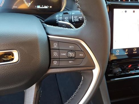 New 2025 Jeep Grand Cherokee Limited image 22