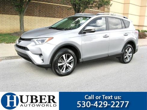 Used 2017 Toyota RAV4 XLE image 1