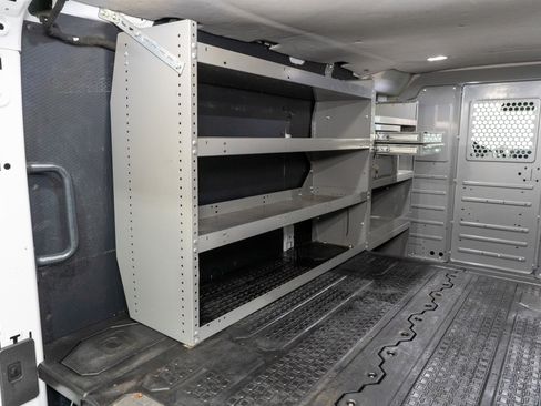 Used 2019 Ford Transit 150 130 Low Roof RWD image 11