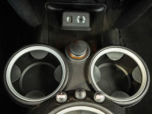Used 2014 MINI Cooper S FWD image 32