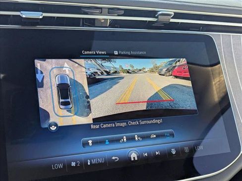 Used 2025 Mercedes-Benz E 350 Sedan image 12