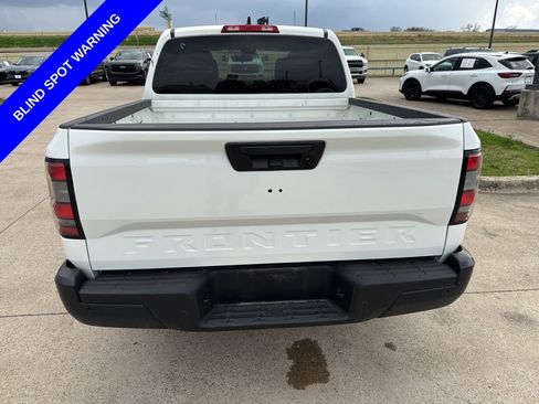 Used 2025 Nissan Frontier S image 10
