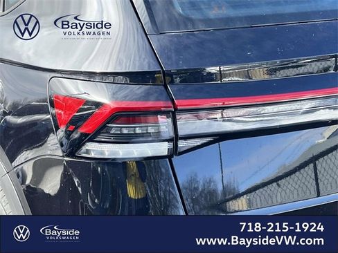 New 2026 Volkswagen Taos S image 10