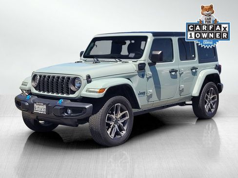 Used 2024 Jeep Wrangler Unlimited w/ Convenience Group AWD/4WD image 8