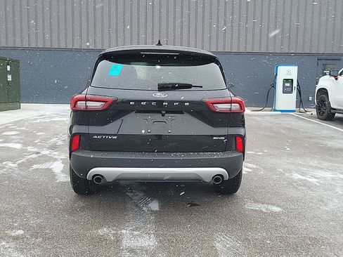Used 2023 Ford Escape Active image 4