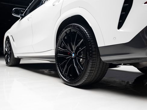 Used 2024 BMW X6 M60i w/ Dynamic Handling Package image 78