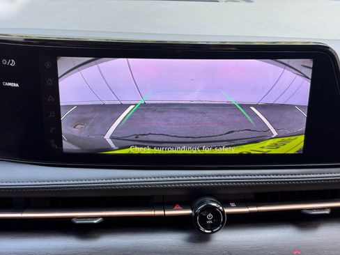 Used 2023 Nissan Ariya FWD image 26