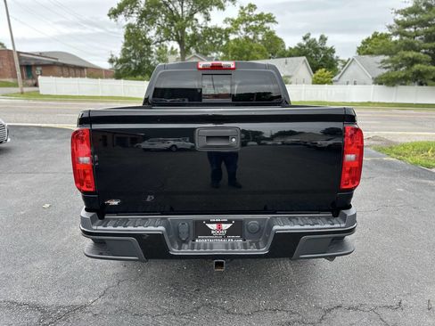 Used 2017 Chevrolet Colorado Z71 AWD/4WD image 6