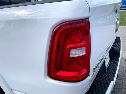 Used 2025 RAM 1500 Laramie AWD/4WD image 28
