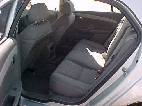 Used 2009 Chevrolet Malibu LT w/ Power Convenience Package image 8