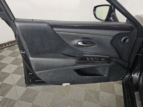 Used 2019 Lexus ES 350 w/ Premium Package image 9