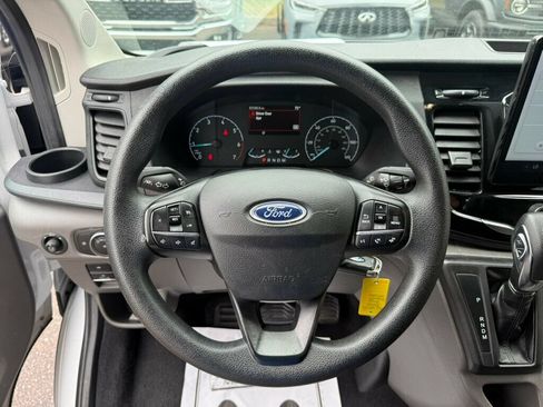 Used 2024 Ford Transit 350 XLT RWD image 5