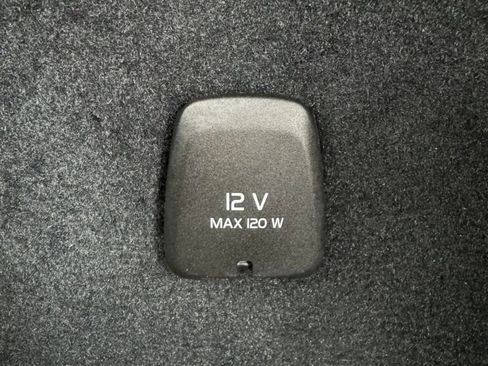 Used 2019 Volvo XC90 T5 Momentum w/ Multimedia Package image 31