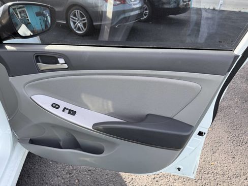 Used 2017 Hyundai Accent SE image 16