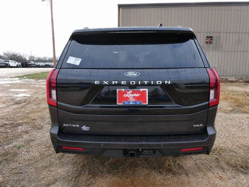 New 2025 Ford Expedition Max Active image 6