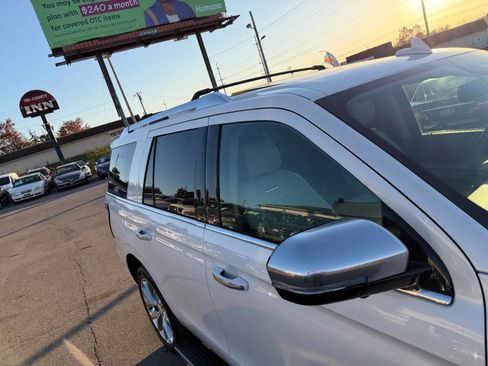 Used 2018 Ford Expedition Platinum image 48