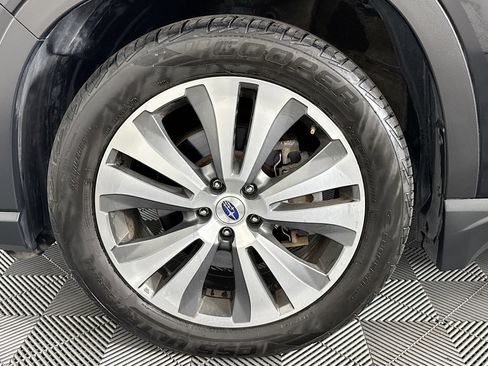 Used 2019 Subaru Ascent Touring image 37
