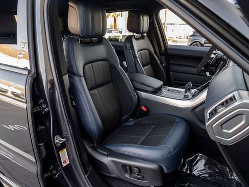 Used 2022 Land Rover Range Rover Sport HST image 30