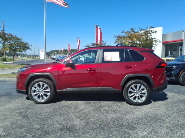 Used 2025 Toyota RAV4 XLE Premium AWD/4WD image 3