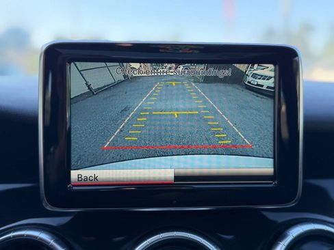 Used 2014 Mercedes-Benz CLA 250 image 14