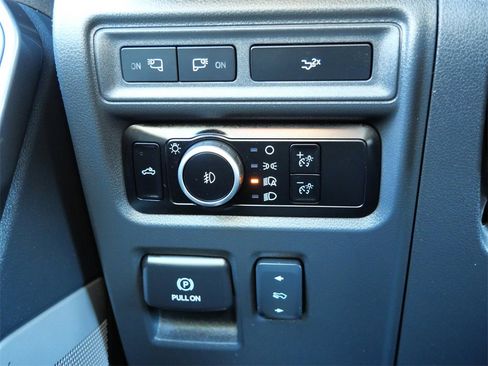 Certified 2023 Ford F150 Lariat w/ Equipment Group 502A High image 28