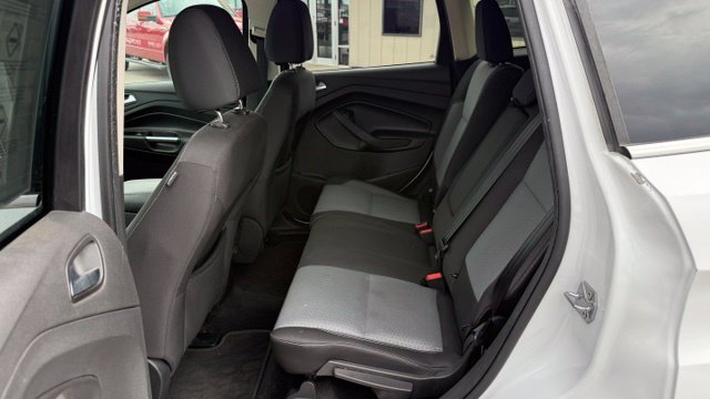 Used 2017 Ford Escape SE AWD/4WD image 16