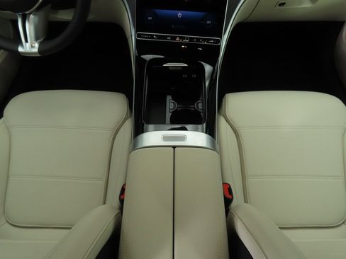 Certified 2025 Mercedes-Benz C 300 Sedan image 16