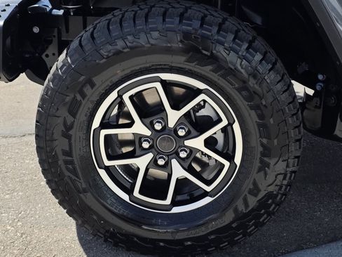 New 2026 Jeep Gladiator Rubicon AWD/4WD image 9
