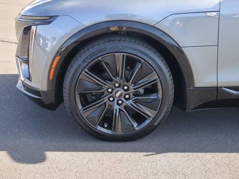 Certified 2024 Cadillac Lyriq Sport image 33