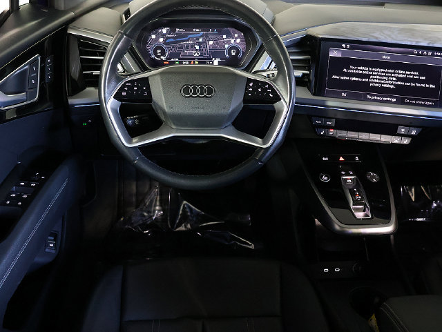 Used 2024 Audi Q4 e-tron Premium Plus w/ Premium Plus AWD/4WD image 3