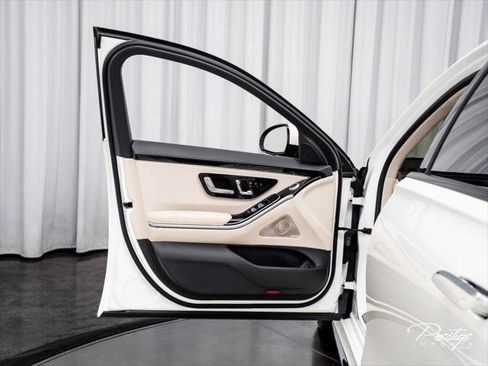 Used 2022 Mercedes-Benz S 500 4MATIC image 19