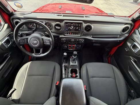 Used 2022 Jeep Gladiator Sport AWD/4WD image 12