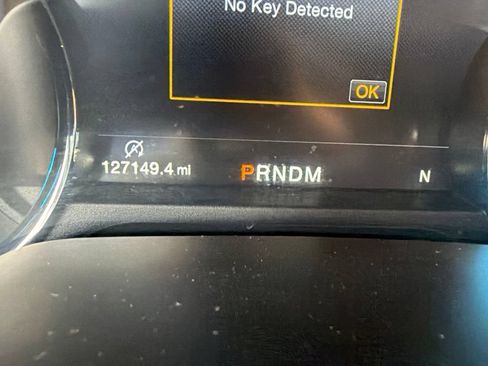 Used 2019 Ford F150 Lariat w/ Equipment Group 502A Luxury AWD/4WD image 11