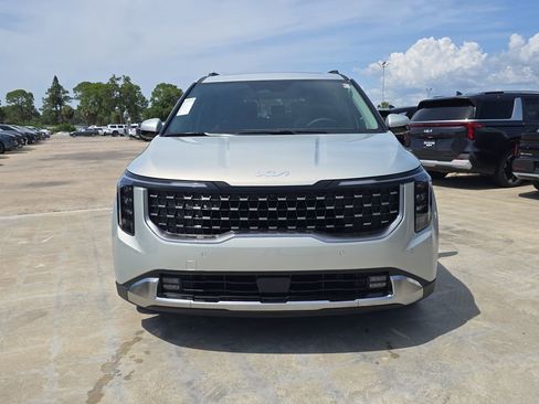 New 2026 Kia Carnival SX FWD image 3