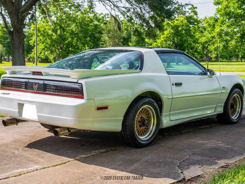 Used 1989 Pontiac Firebird Trans Am RWD image 8