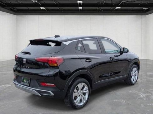 Used 2025 Buick Encore GX Preferred AWD/4WD image 5