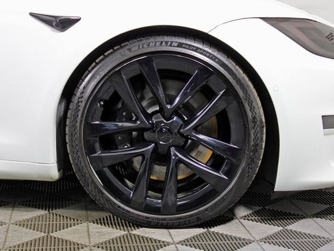 Used 2022 Tesla Model S Plaid image 40