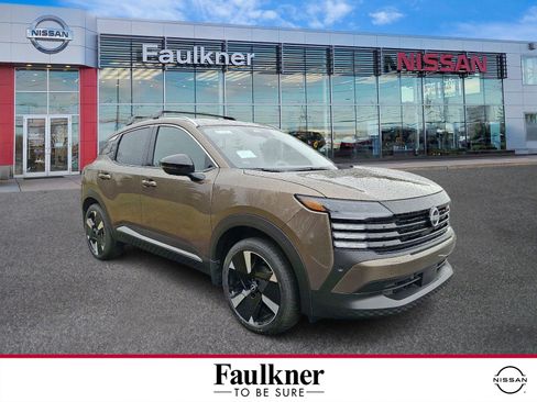 New 2026 Nissan Kicks SR w/ Cold Weather Package image 1