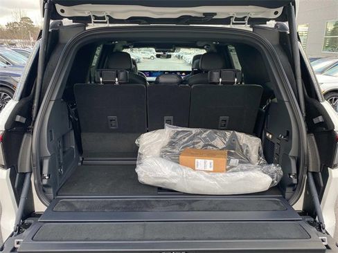 New 2025 Lincoln Navigator Black Label image 28