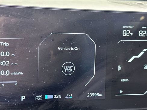 Used 2024 Kia EV9 Wind image 18