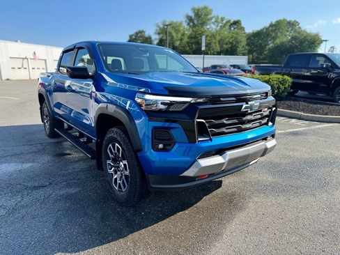Used 2023 Chevrolet Colorado Z71 w/ Z71 Convenience Package 2 AWD/4WD image 8