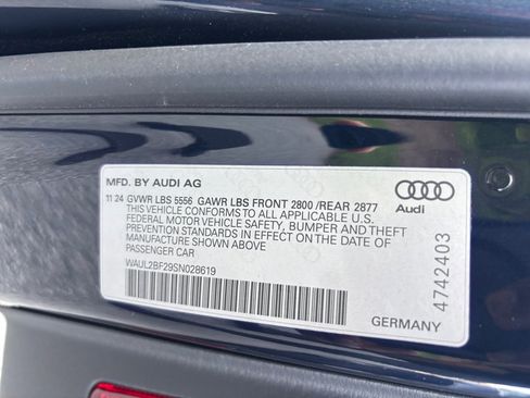 Used 2025 Audi A6 Premium Plus image 35