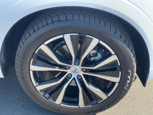 Used 2023 Volvo XC60 B5 Plus w/ Protection Package image 8