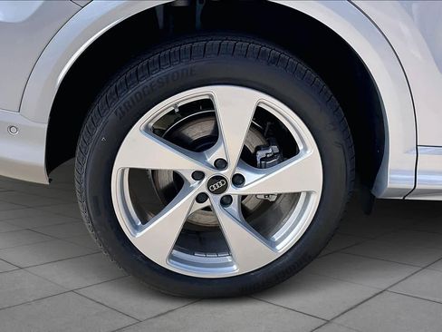 New 2025 Audi Q5 Premium Plus image 11