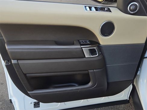 Used 2022 Land Rover Range Rover Sport HSE Silver Edition image 10