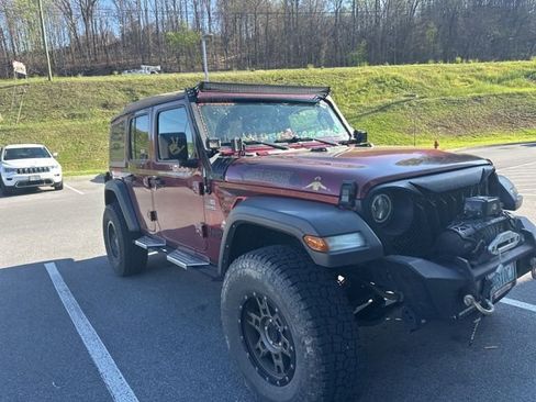 Used 2021 Jeep Wrangler Unlimited Sport image 18