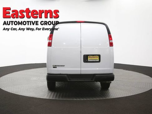 Used 2021 Chevrolet Express 2500 w/ Driver Convenience Package RWD image 35